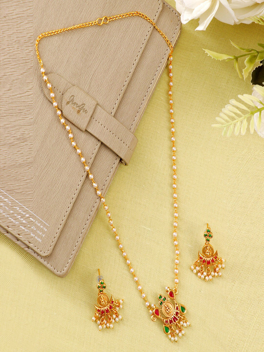 UNIVERSITY TRENDZ Gold-Plated Kempu Jadau Temple Jewellery Set
