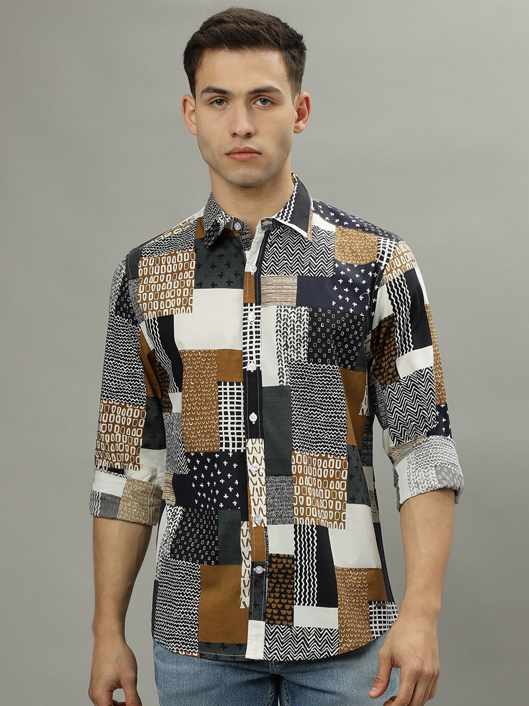 Iconic Regular Fit Geometric Spread Collar Full Sleeves Cotton Casual Shirt