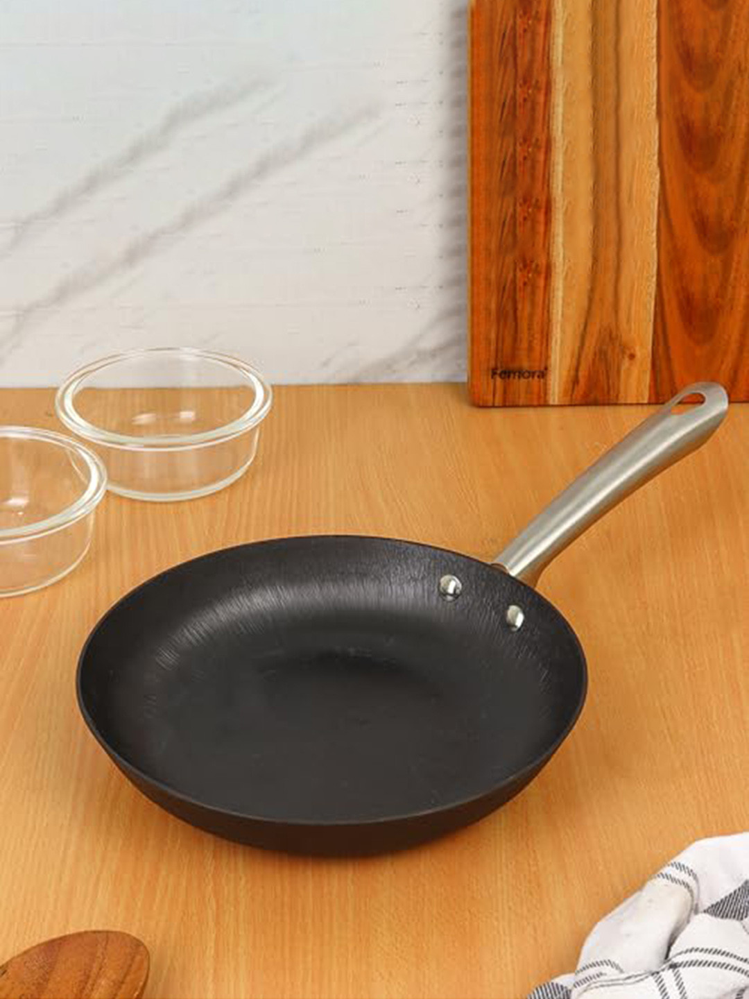 Femora Black Cast Iron Cookware