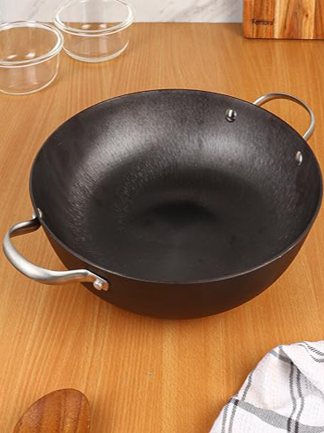 Femora Women Black Cast Iron Cookware