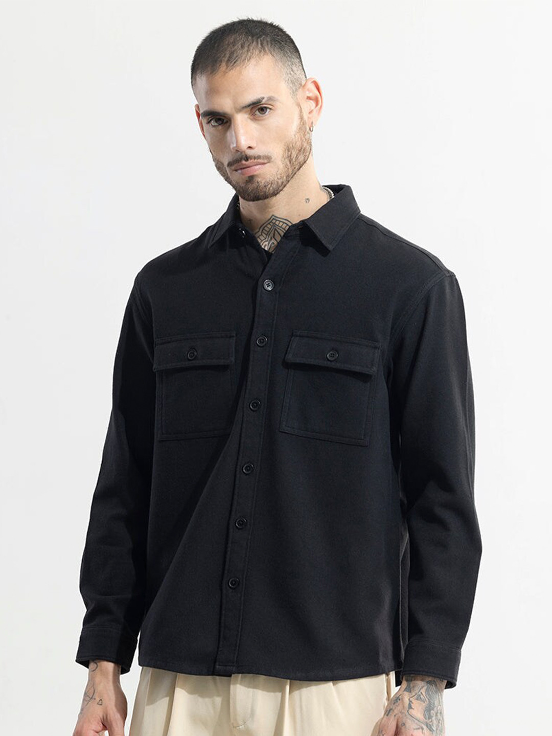 Snitch Black Spread Collar Classic Cotton Boxy Fit Casual Shirt