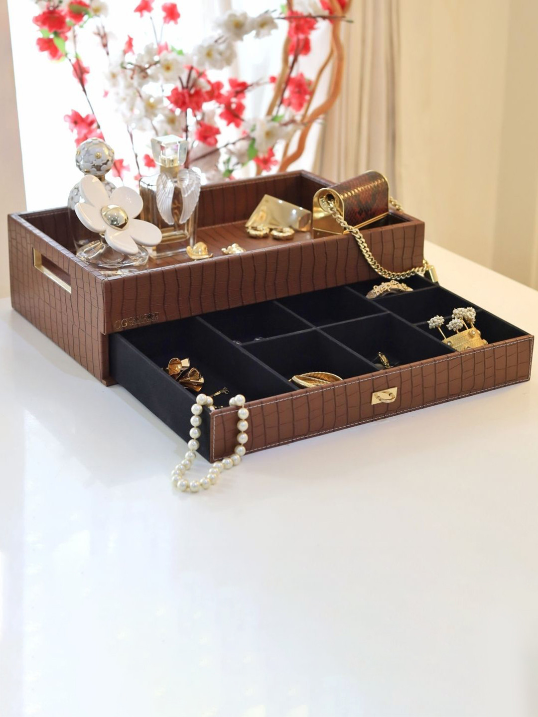 CasaGold Tan Brown Patterned Wooden Storage Serving Tray