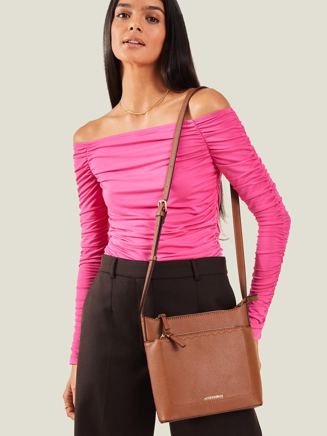 Accessorize Women Classic Messenger Bag
