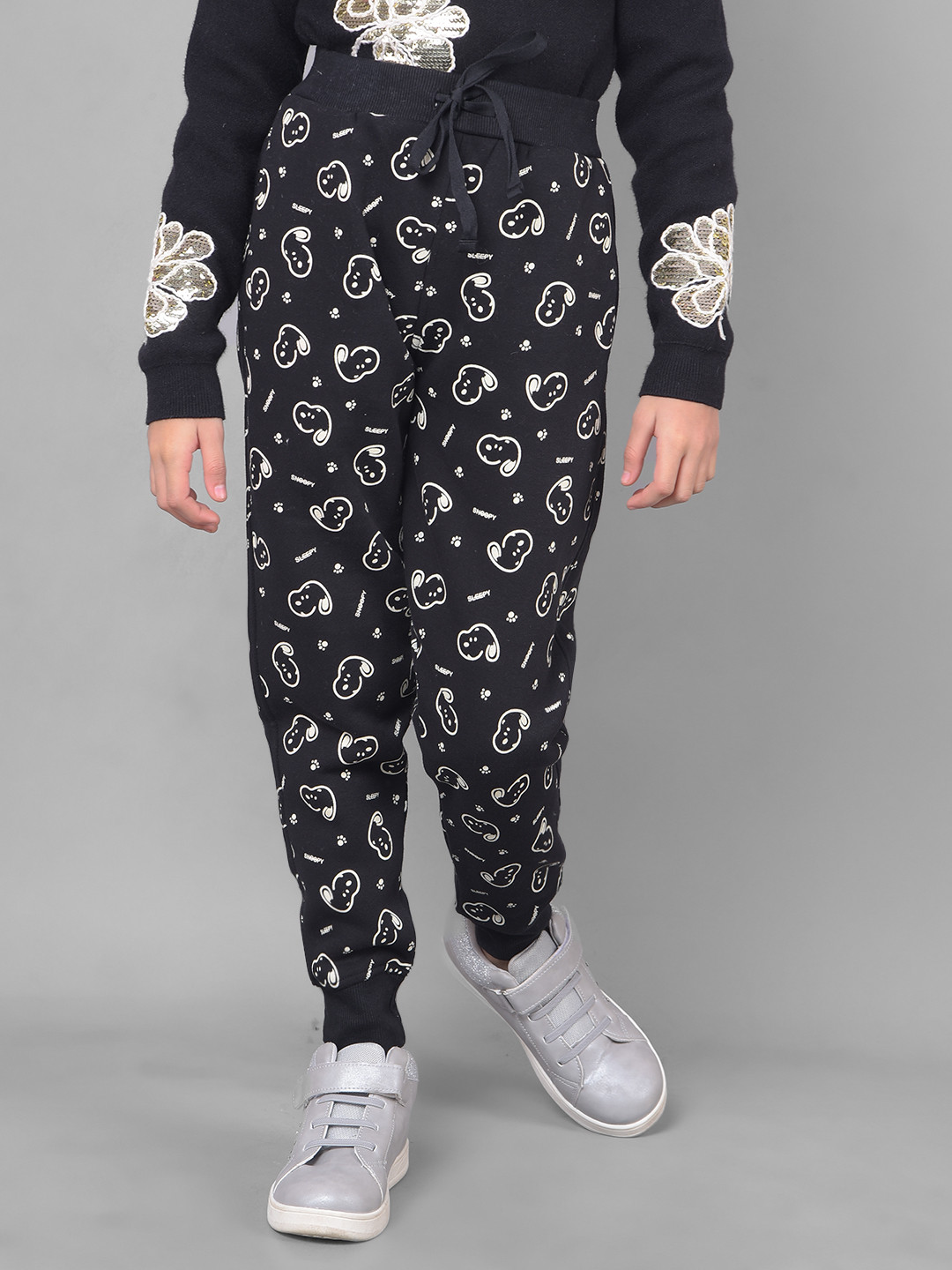 Crimsoune Club Girls Slim-Fit Snoopy Printed Joggers