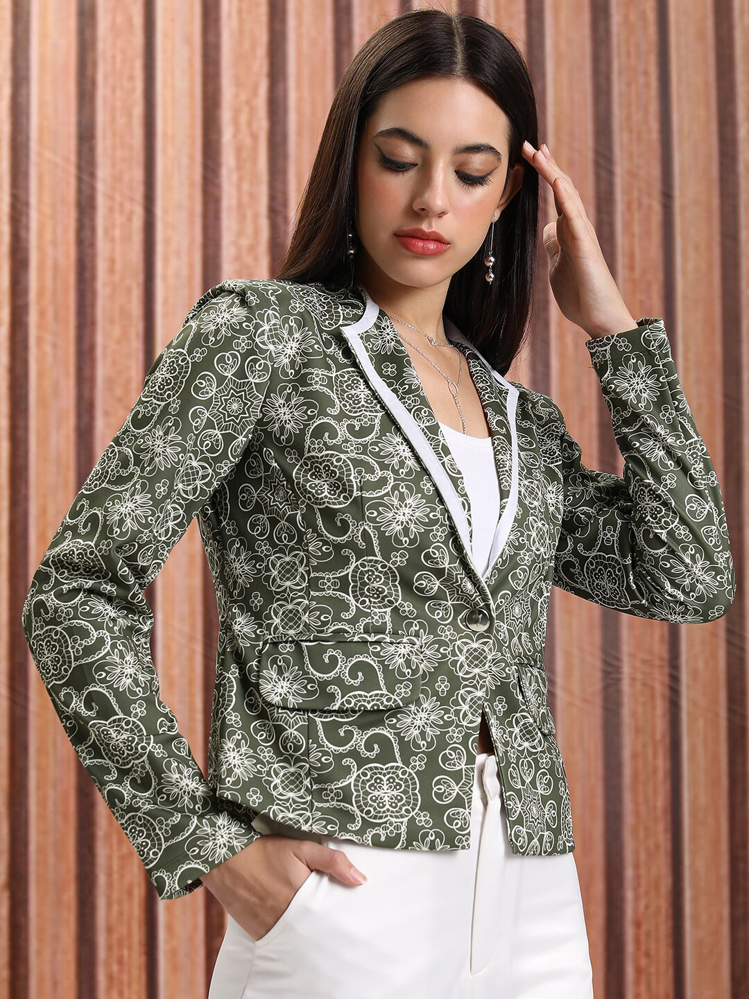 Tokyo Talkies Olive Green Floral Printed Shawl Collar Single-Breasted Blazer