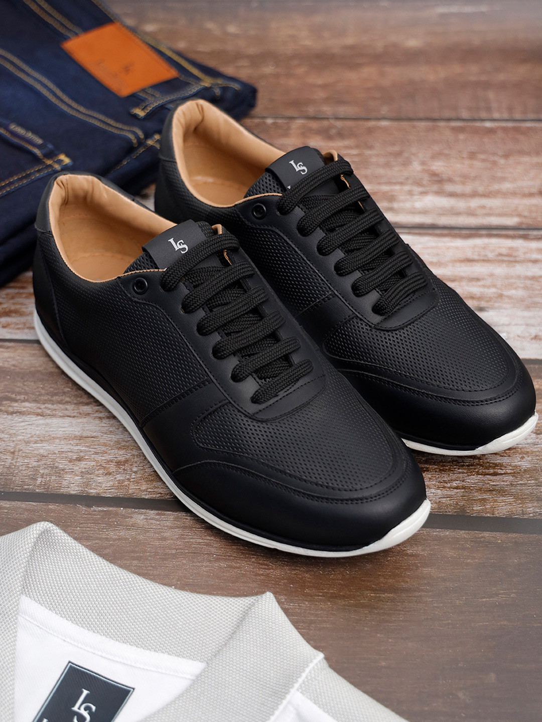 LOUIS STITCH Men's Casual Diamond Embossed Black Sneakers