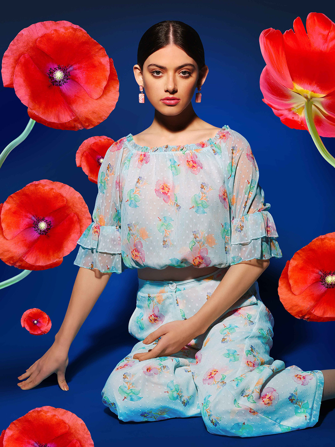 Zink London Women High-Rise Floral Printed Parallel Trouser