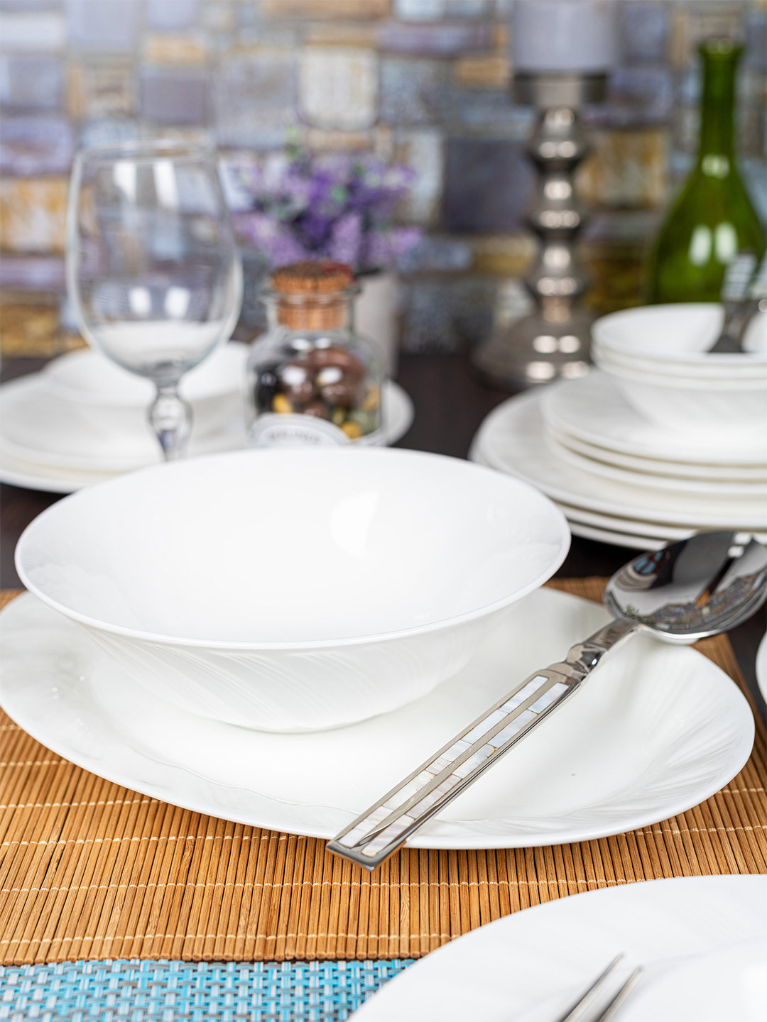 GOODHOMES White Solid Bone China Microwave Safe 2 Piece Dinner Set