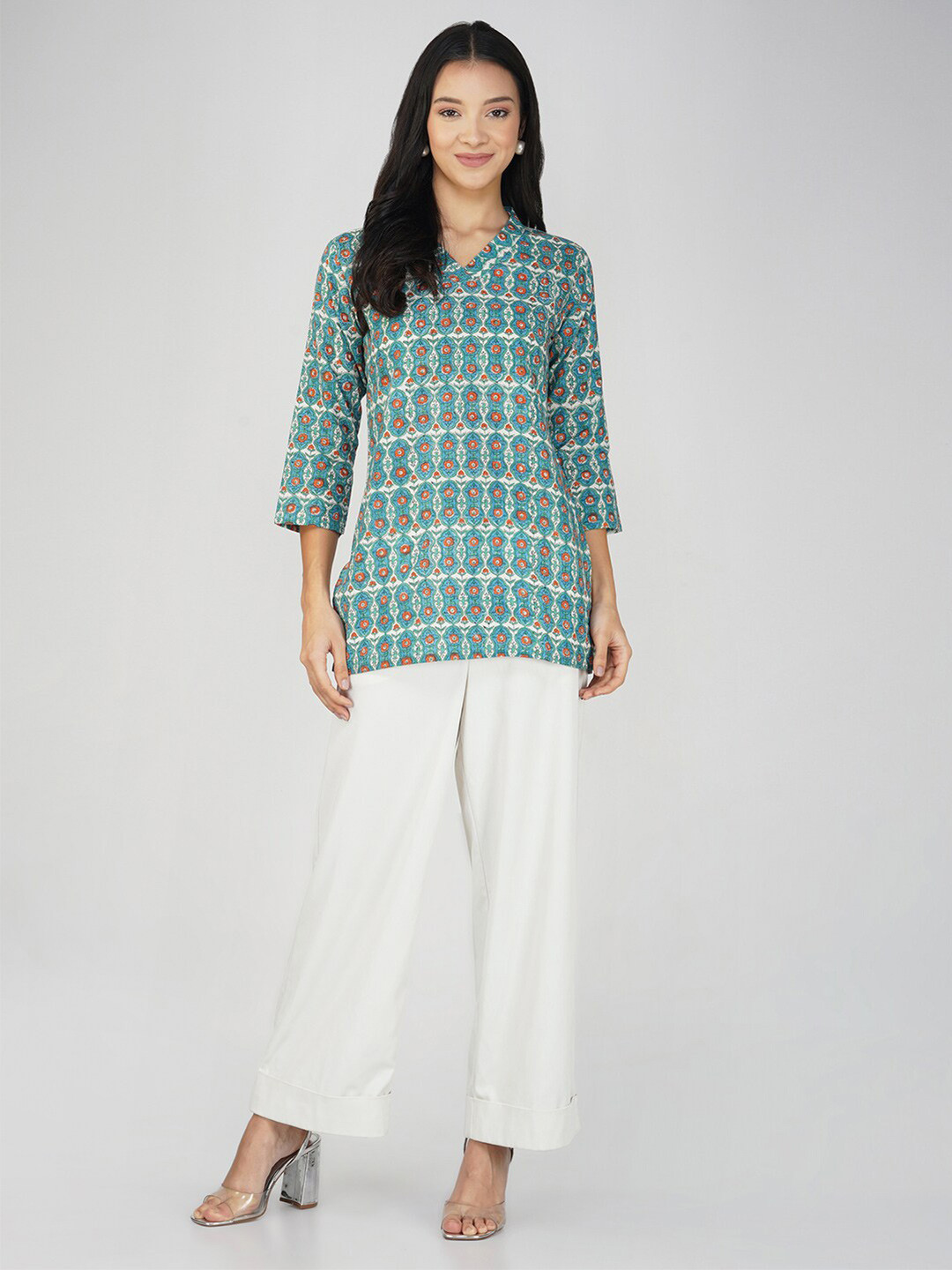 SPARSA Floral Block Printed V-Neck Opaque Cotton Top