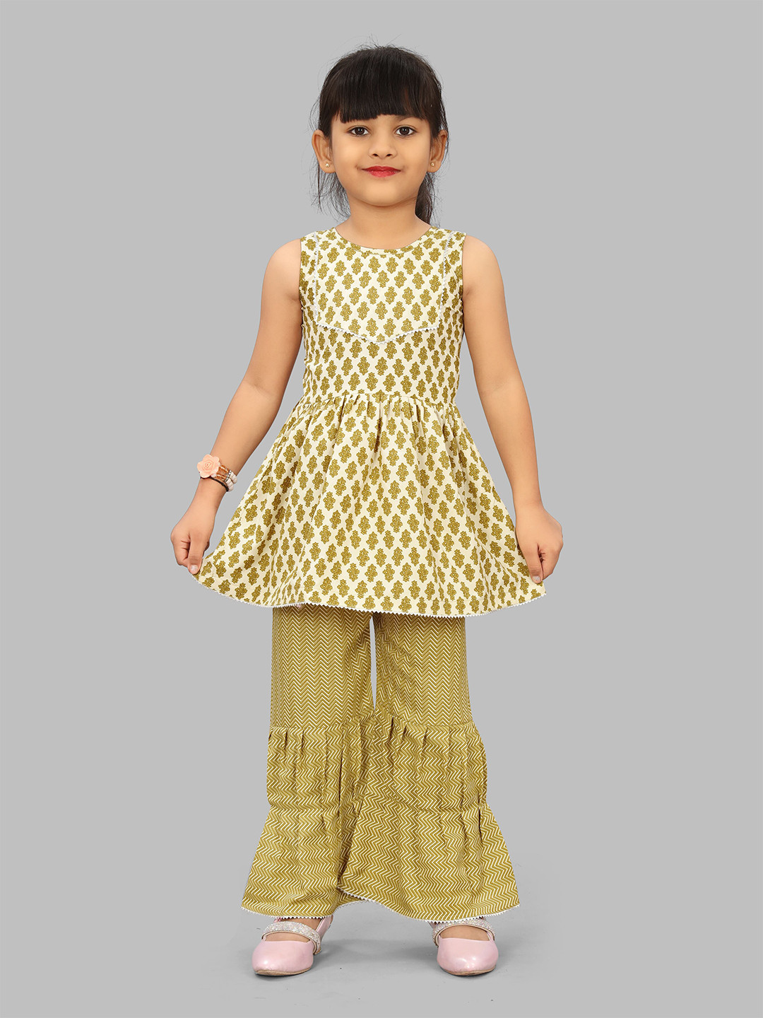 BAESD Girls Ethnic Motifs Printed Regular Gotta Patti Kurta with Sharara