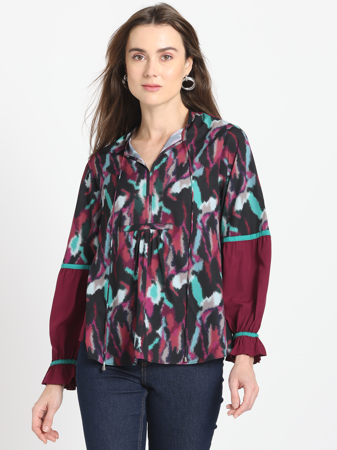 SHAYE Abstract Print Casual Top