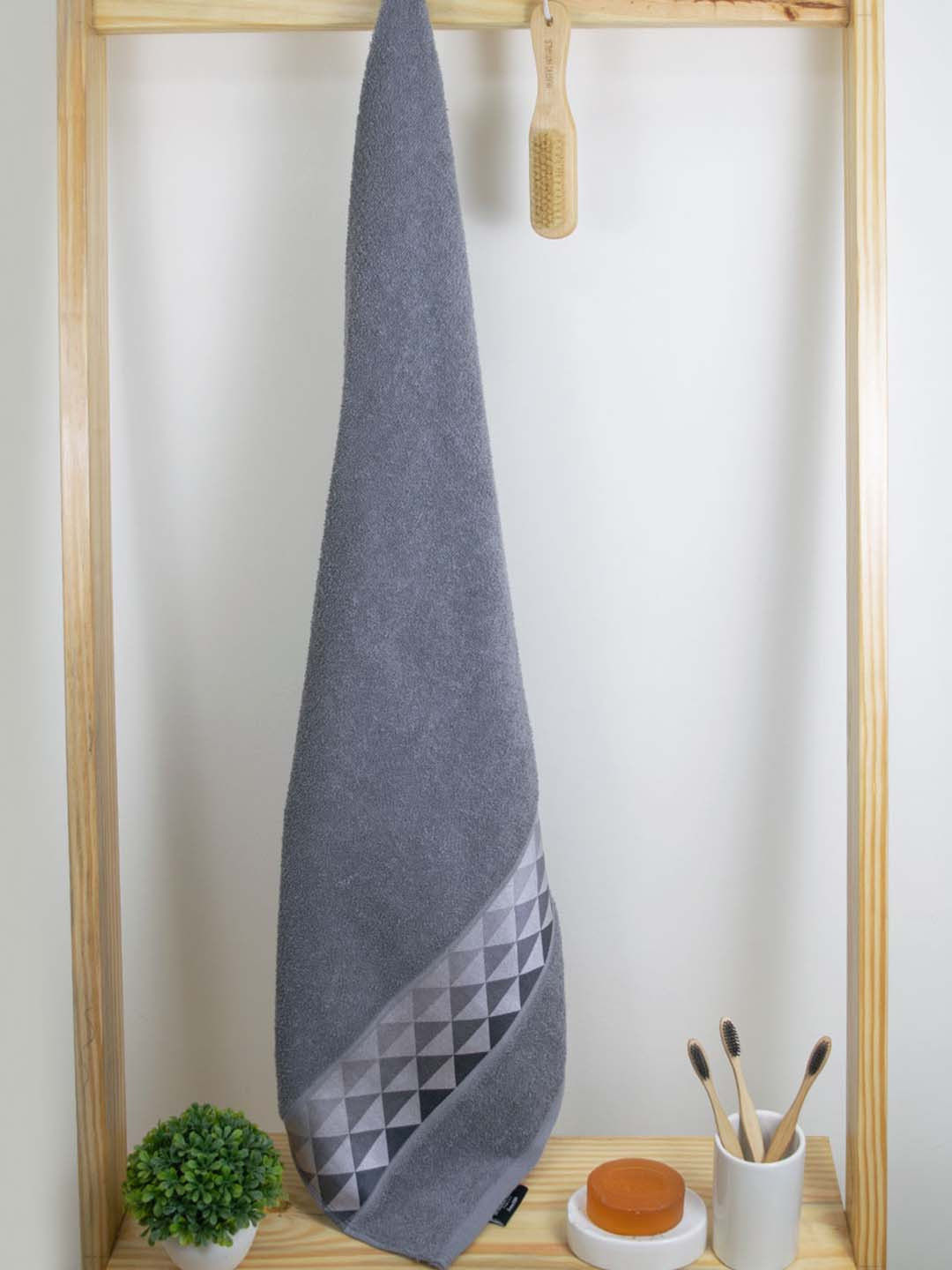 Aura 380GSM Super Soft Adult Regular Bath Towel-28x58In