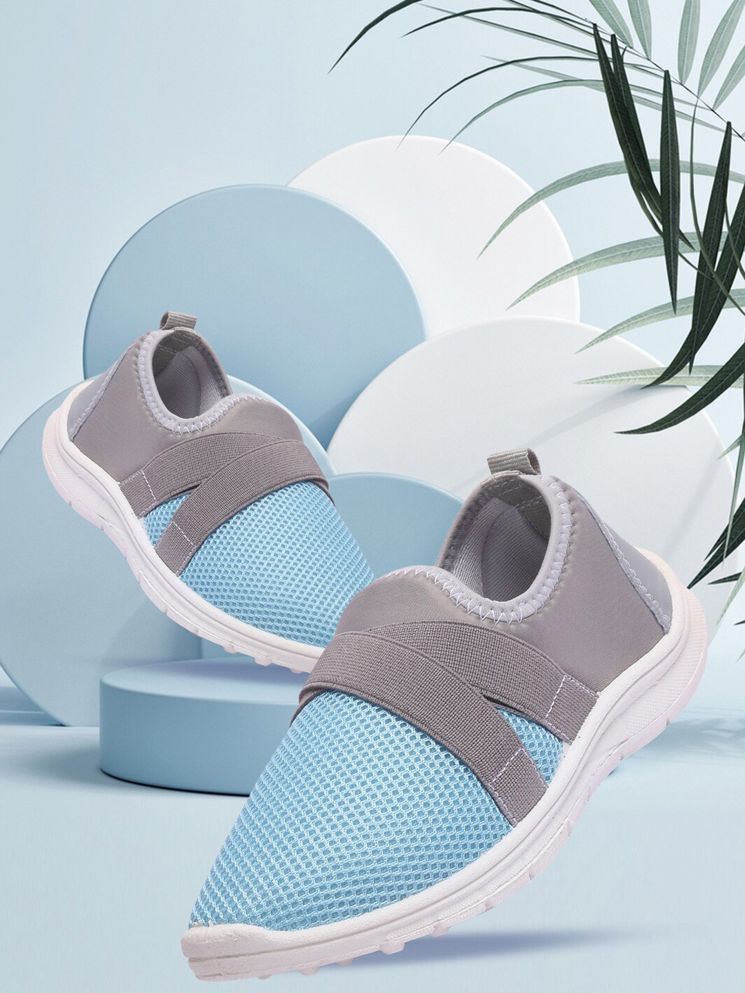 BAESD Boys Textured Lightweight Mesh Slip-On Sneakers