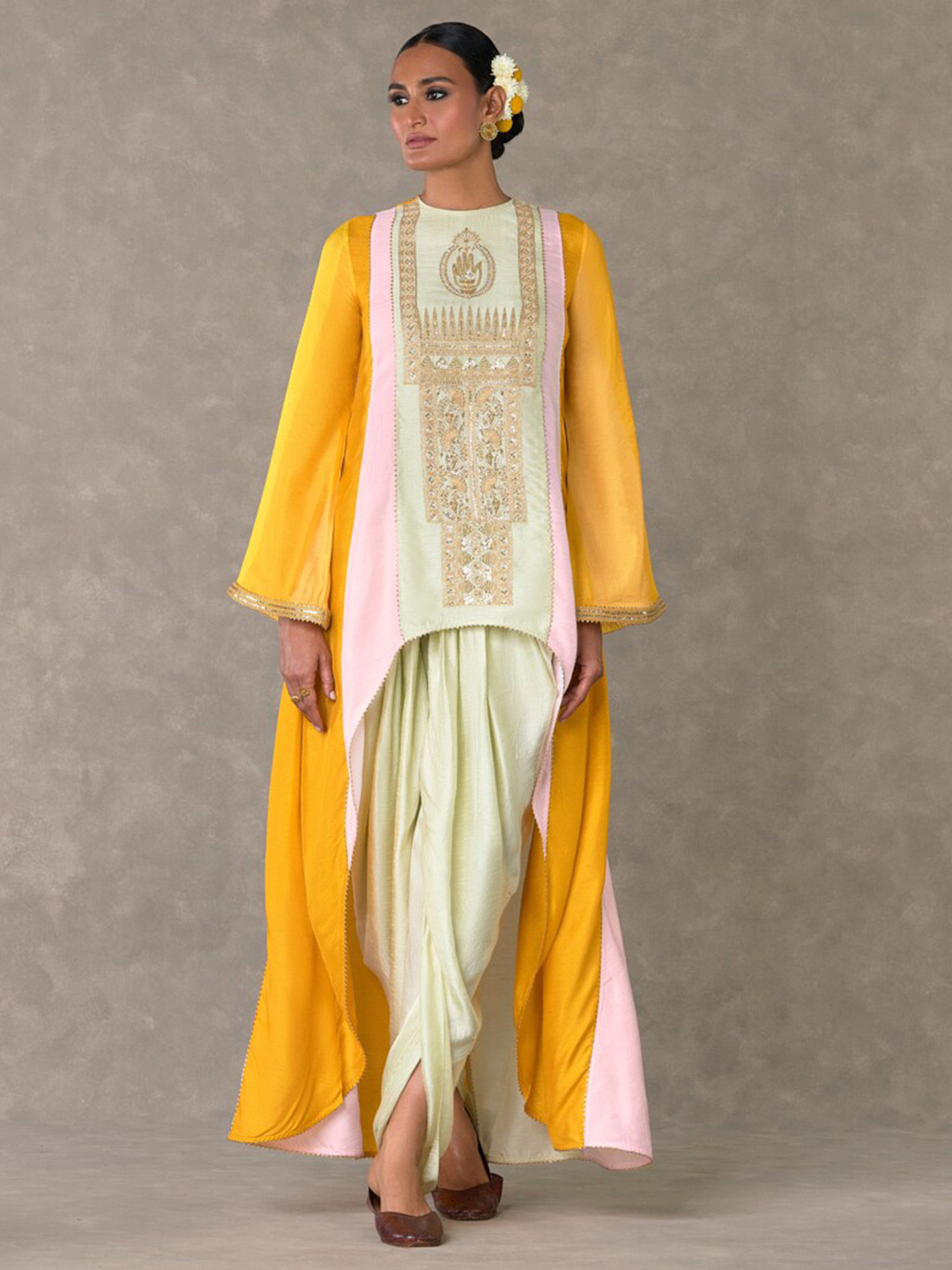 Masaba Ethnic Motifs Printed Assymetric Tunic & Trouser