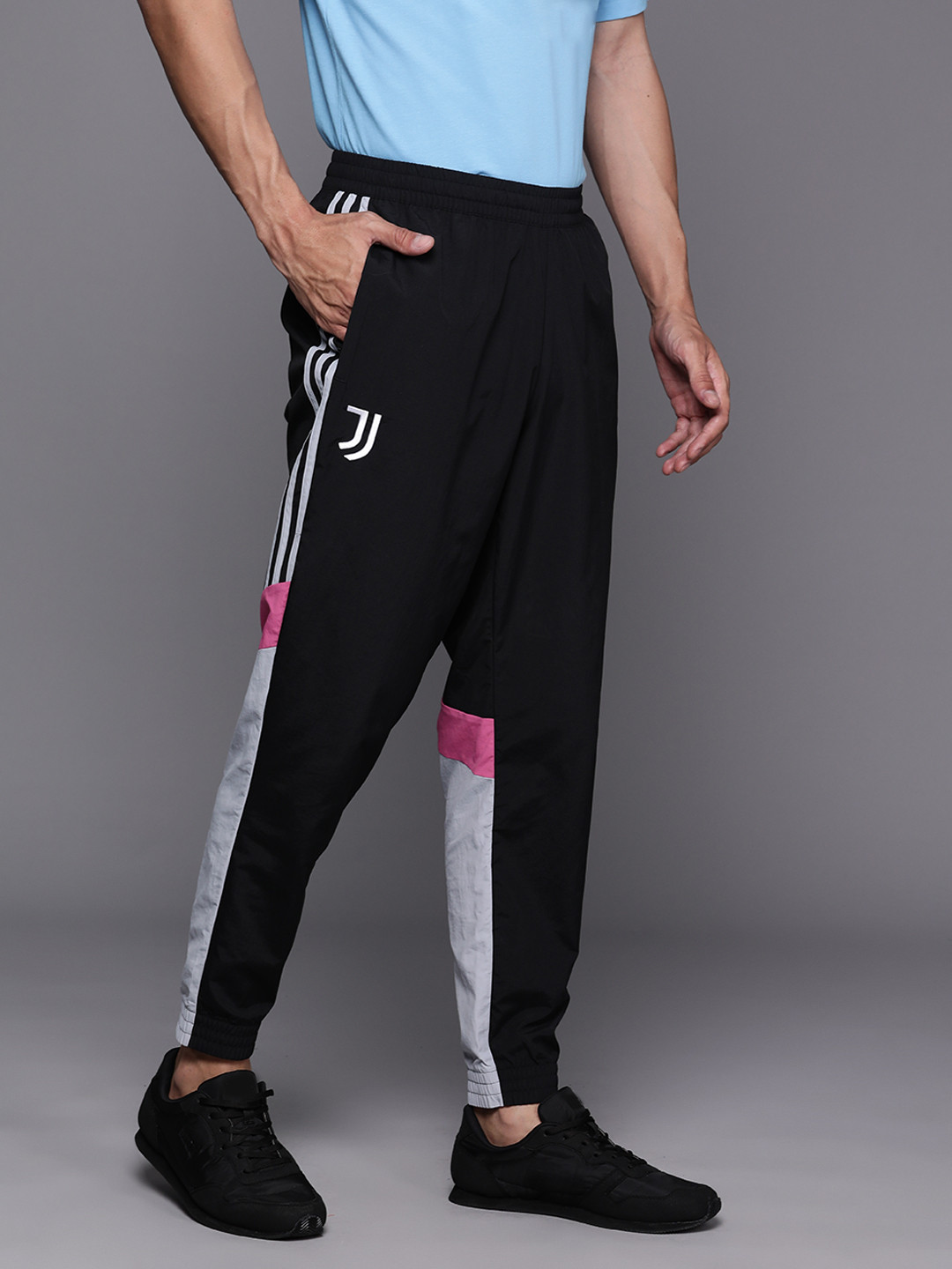 Buy ADIDAS Men Colourblocked Juventus Woven Football Joggers - Track Pants  for Men 26766364 | Myntra