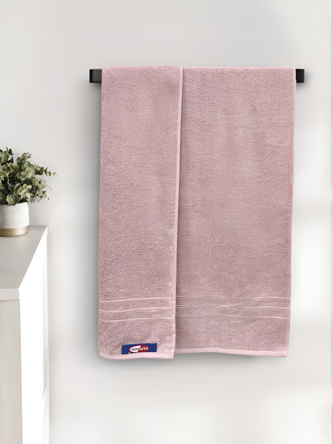 Sassoon Coral Cotton 650 GSM Bath Towel
