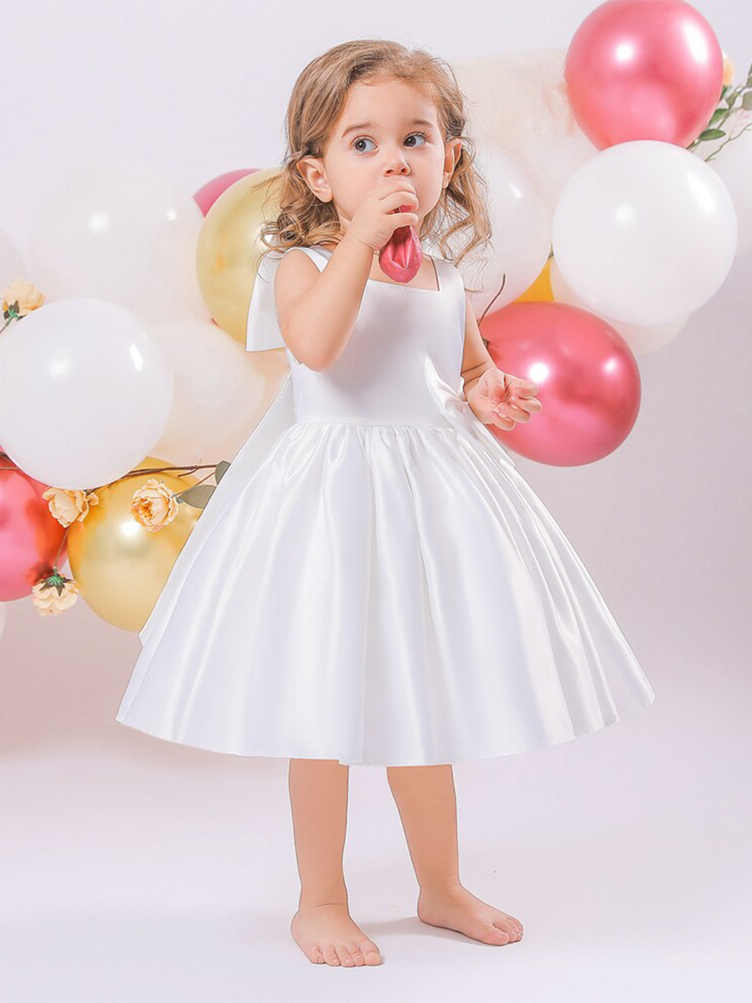 StyleCast Girls White Sleeveless Balloon Mini Dress