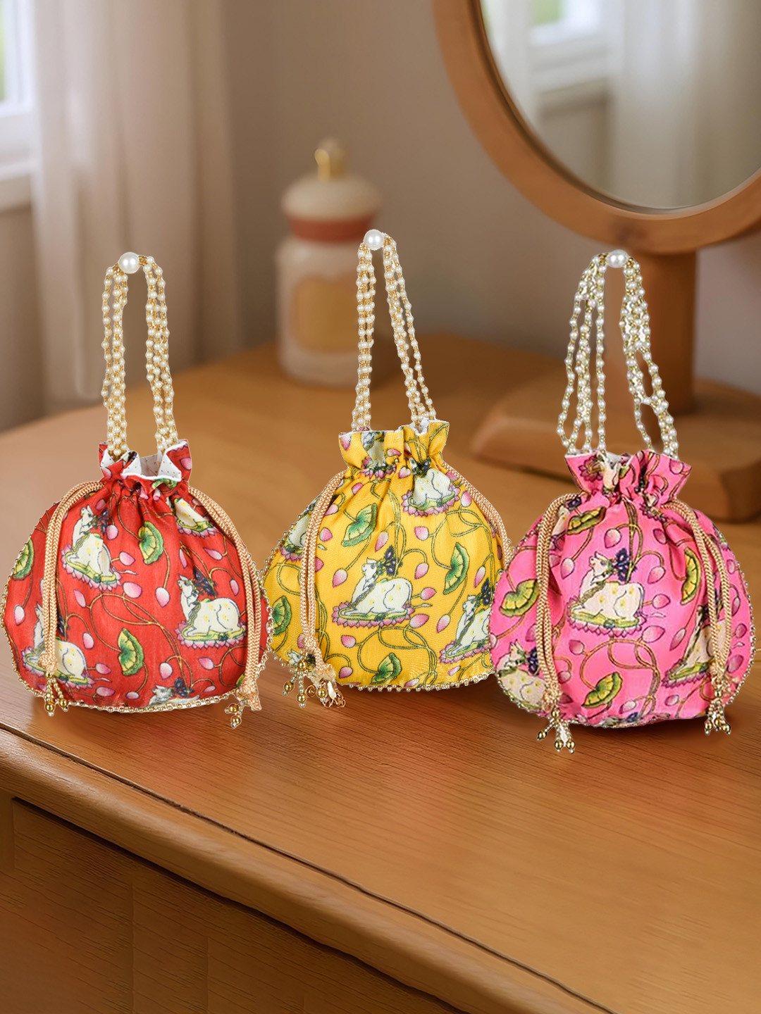 Kuber Industries Set of 3 Printed Beads Beaded Silk Wedding Potli