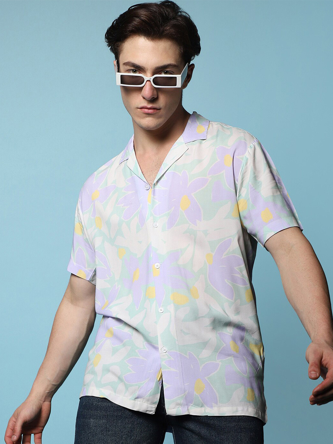 Campus Sutra Spread Collar Pastel Floral Classic Printed Casual Shirt
