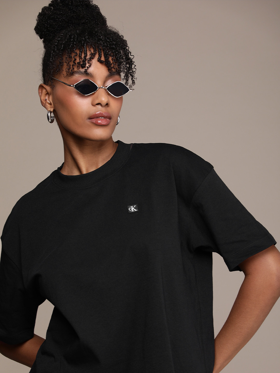 Calvin Klein Jeans Pure Cotton Drop Shoulder Sleeves Boyfriend fit T-shirt