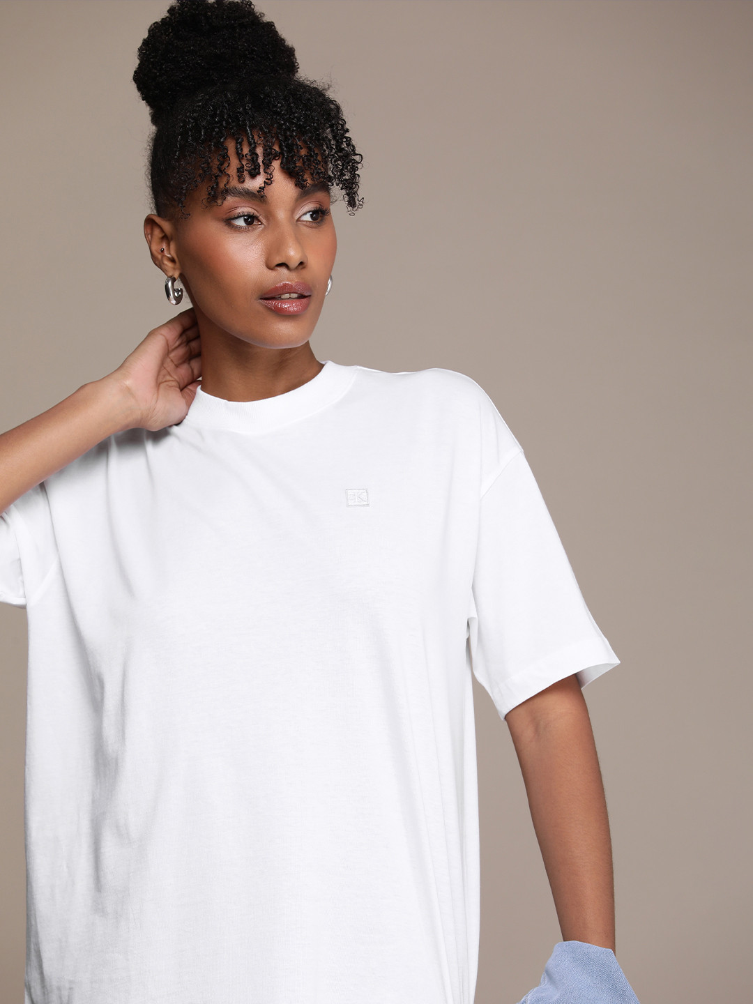 Calvin Klein Jeans Drop-Shoulder Sleeves Pure Cotton Boyfriend Fit T-shirt