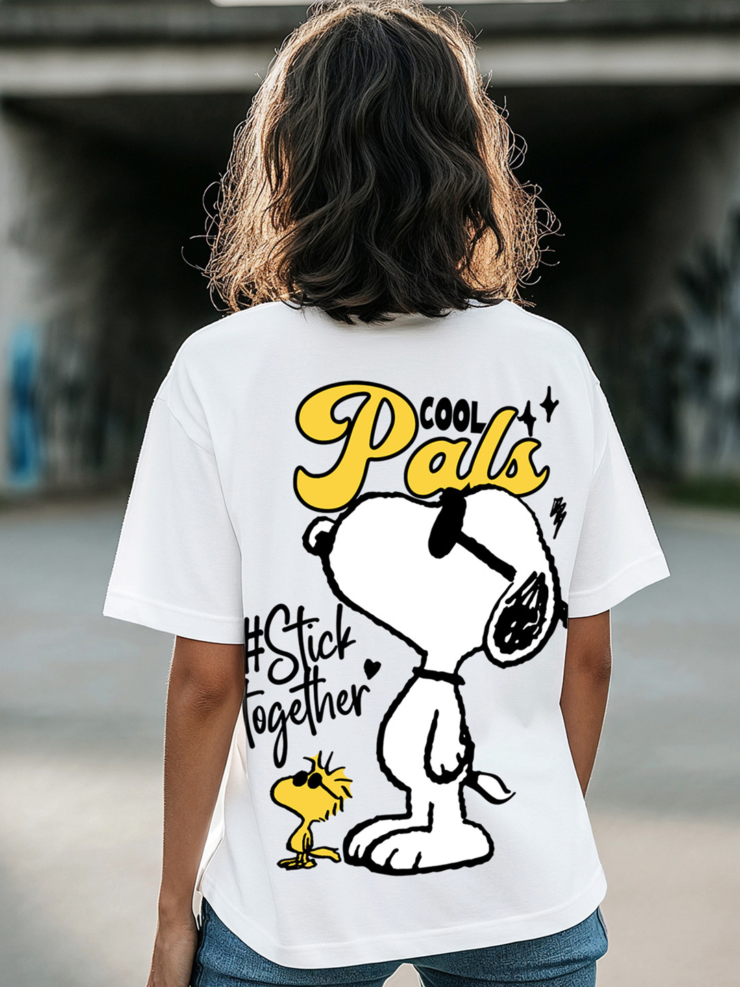 Bewakoof Peanuts Cool Pals Graphic Printed Oversized T-shirt