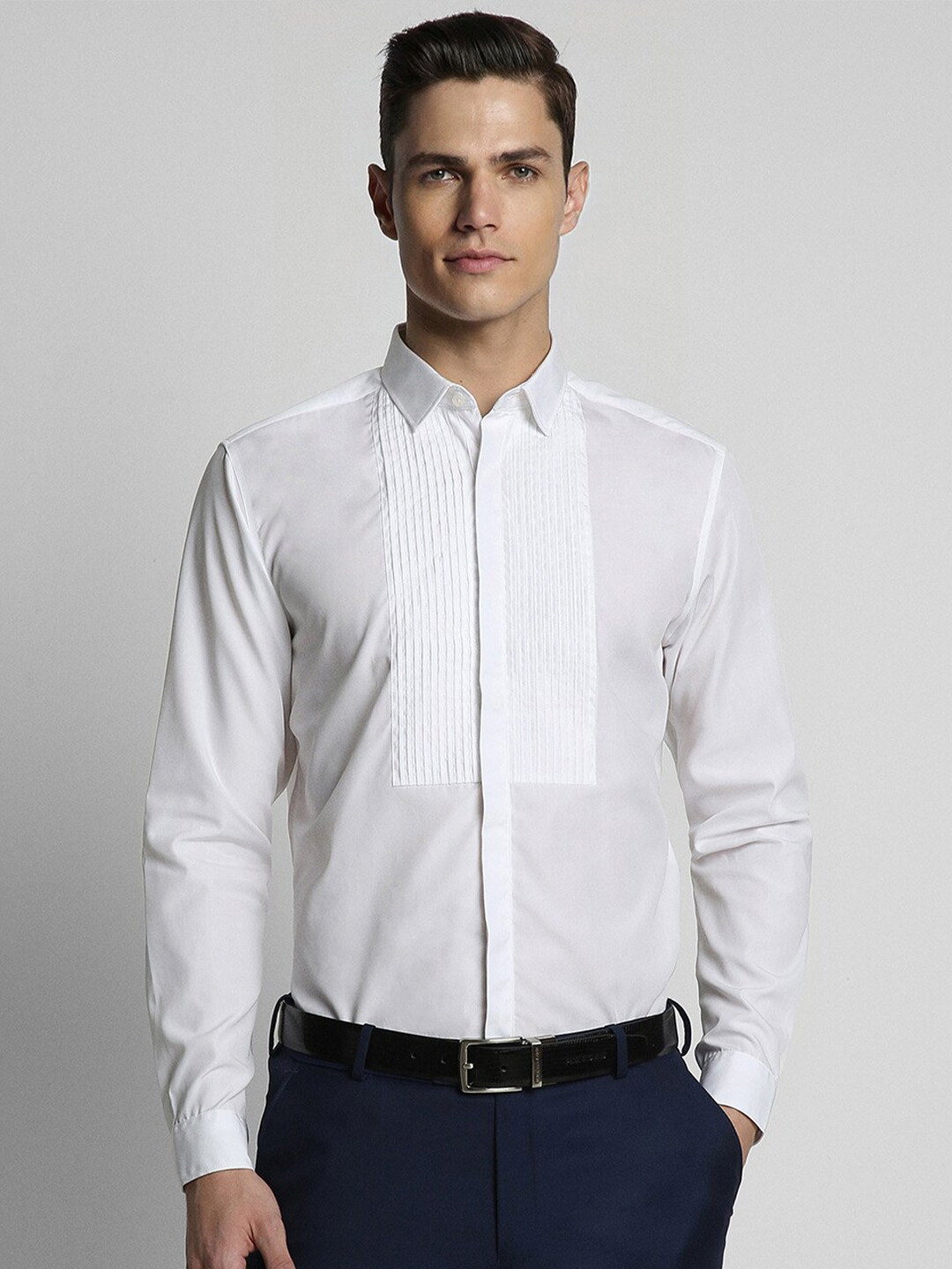 Peter England Elite Pin Tucked Slim Fit Full Sleeves Cotton Formal Shirt