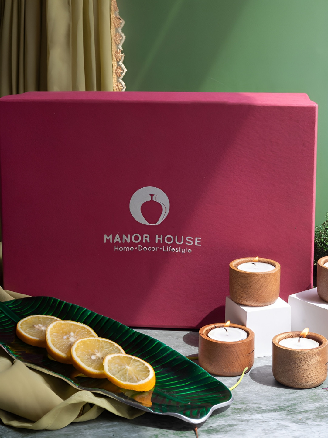 Manor House Saatvik Brown & Green Banana Leaf Food Platter & Jar Candles Home Gift Set