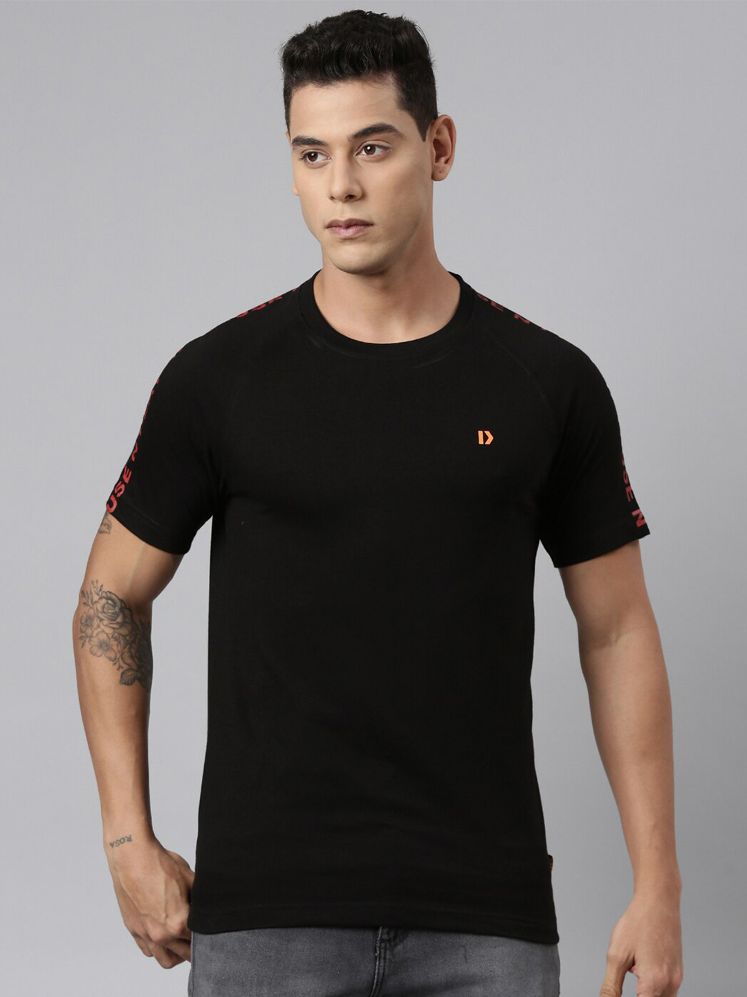 Dixcy Scott Men's Reglan Sleeves Regular Fit Printed on Shoulder Styling T-Shirt (black)