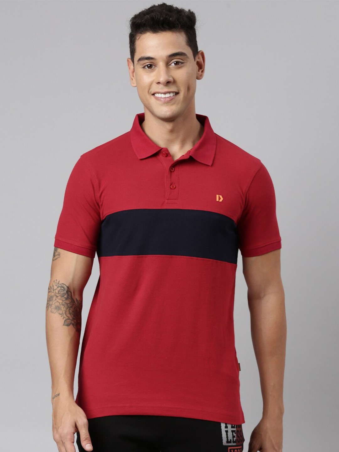 DIXCY SCOTT Colourblocked Short Sleeves Regular Fit Tshirts