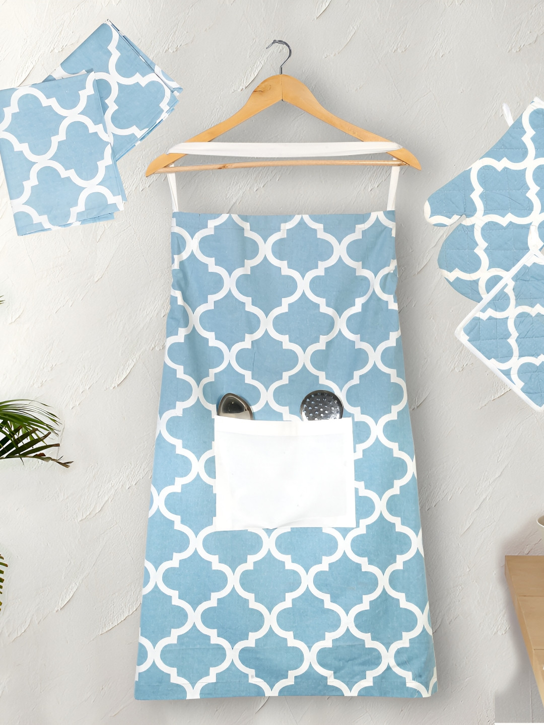 Texstylers Blue & White 5 Pieces Geometric Printed Kitchen Linen Sets