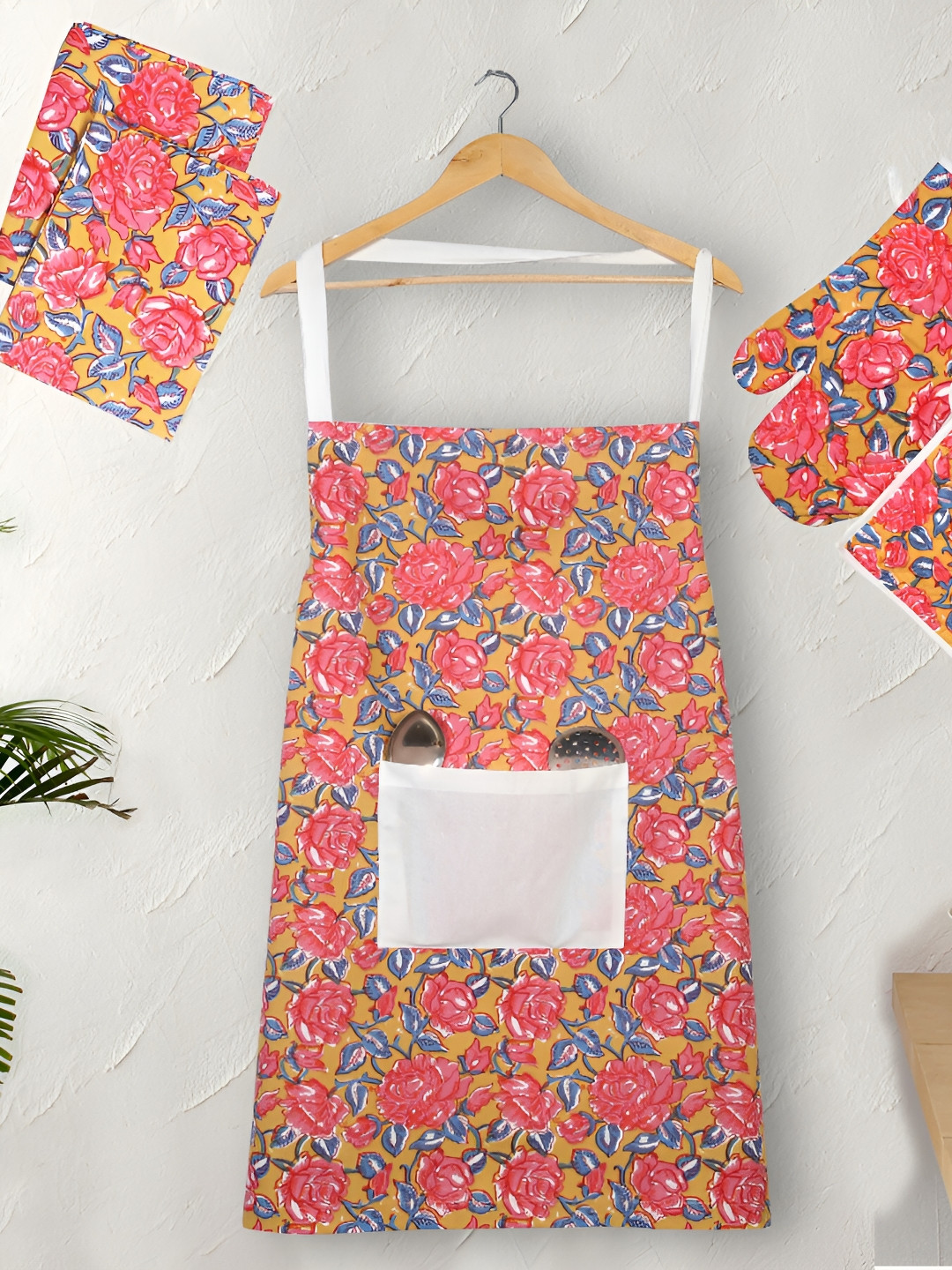 Texstylers Red & Mustard 5 Pieces Floral-Printed Cotton Kitchen Linen Sets