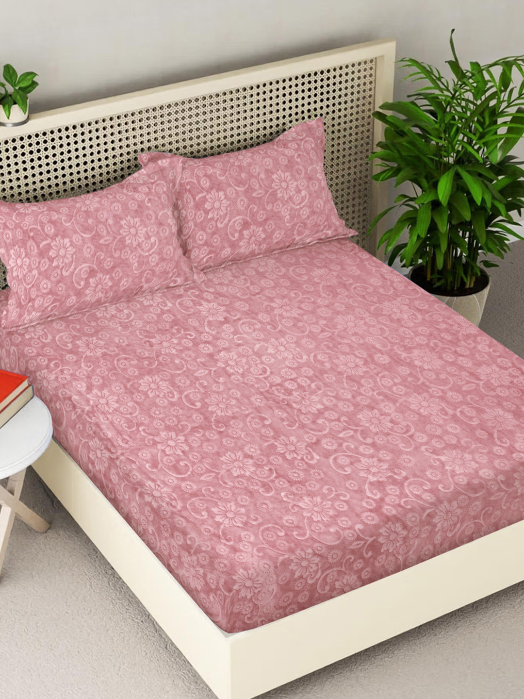 FABINALIV Peach Floral 300 TC Woollen Embossed King Size Bedsheet with 2 Pillow Covers