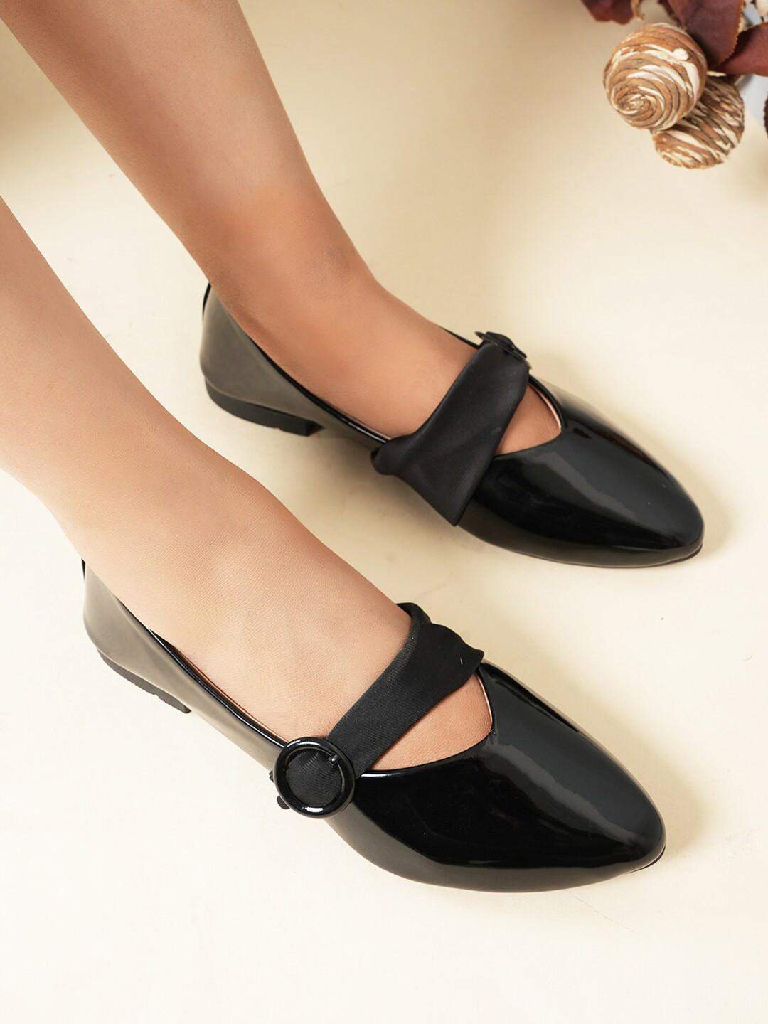 DressBerry Black Buckel Detail Pointed Toe Mary Jane Flats