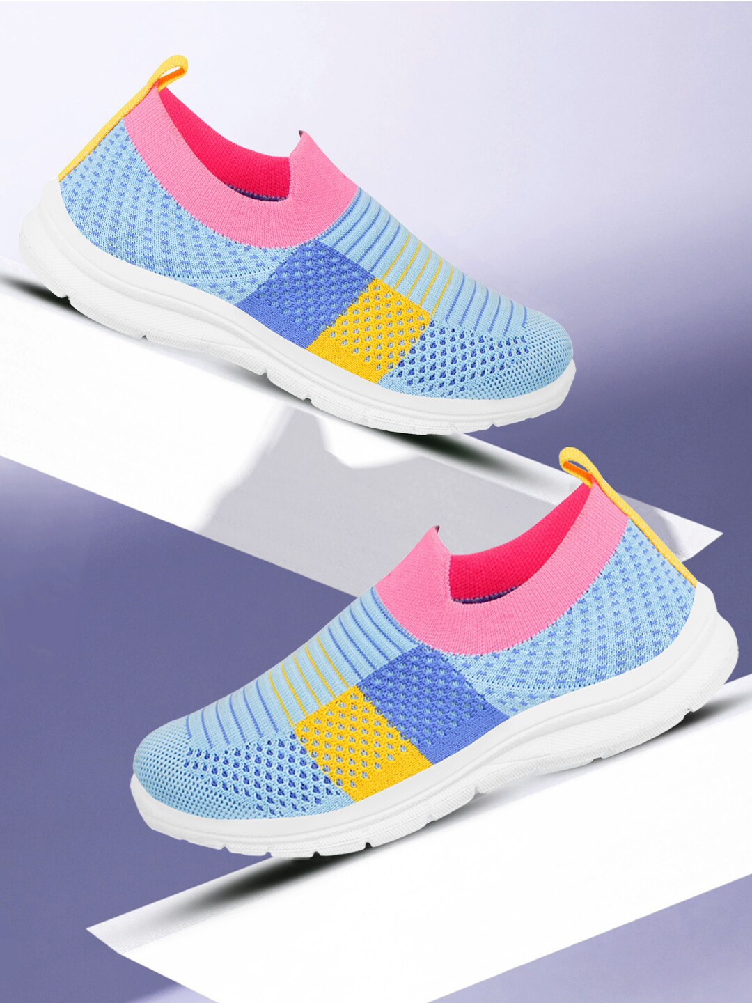 BAESD Girls Textured Lightweight Contrast Sole Slip-On Sneakers