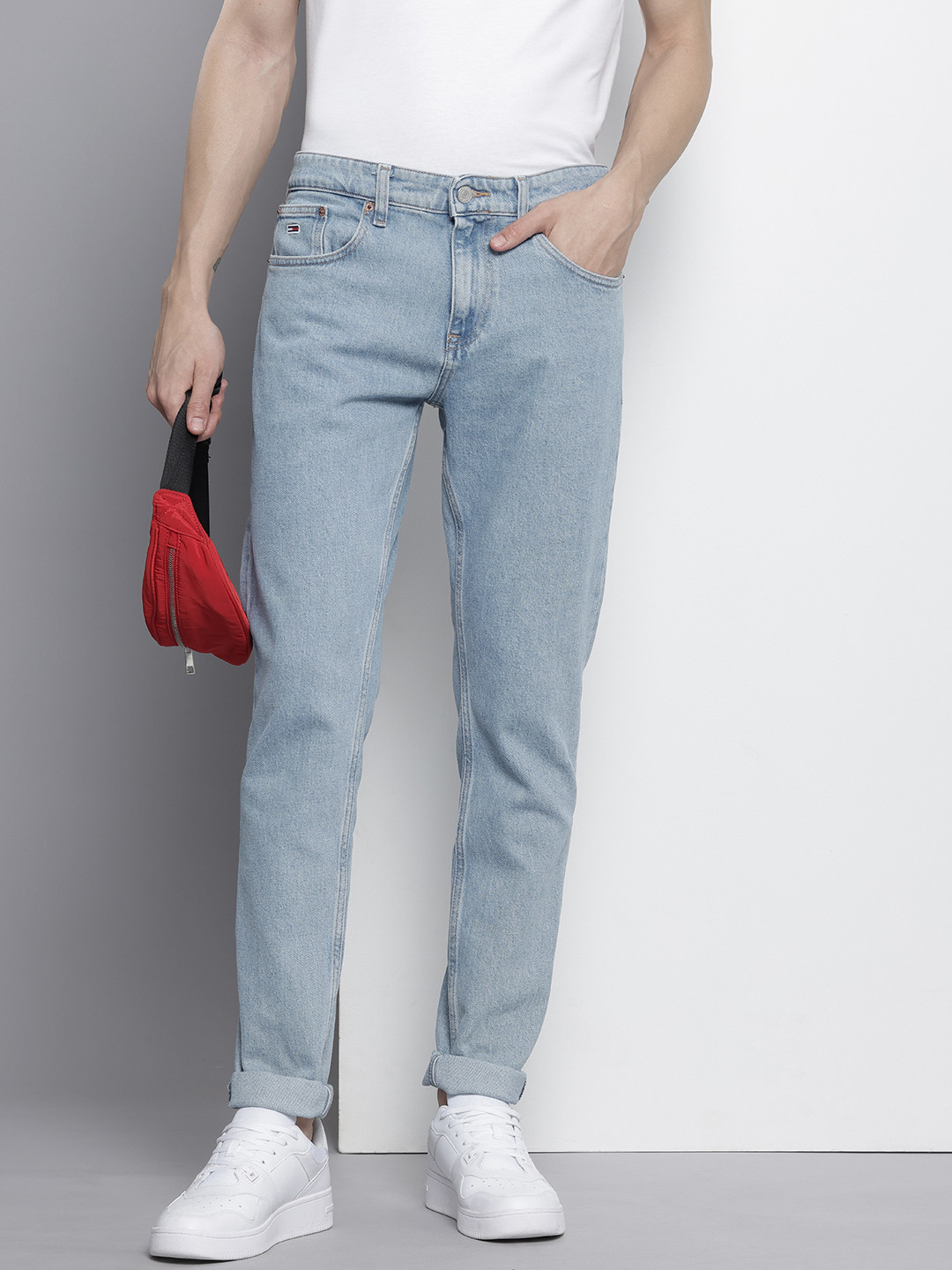 Tommy Hilfiger Men Austin Slim Fit Heavy Fade Stretchable Jeans