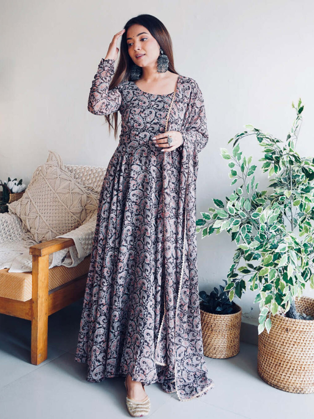 Tulip Eden Paisley Printed Georgette Anarkali Kurta WIth Dupatta