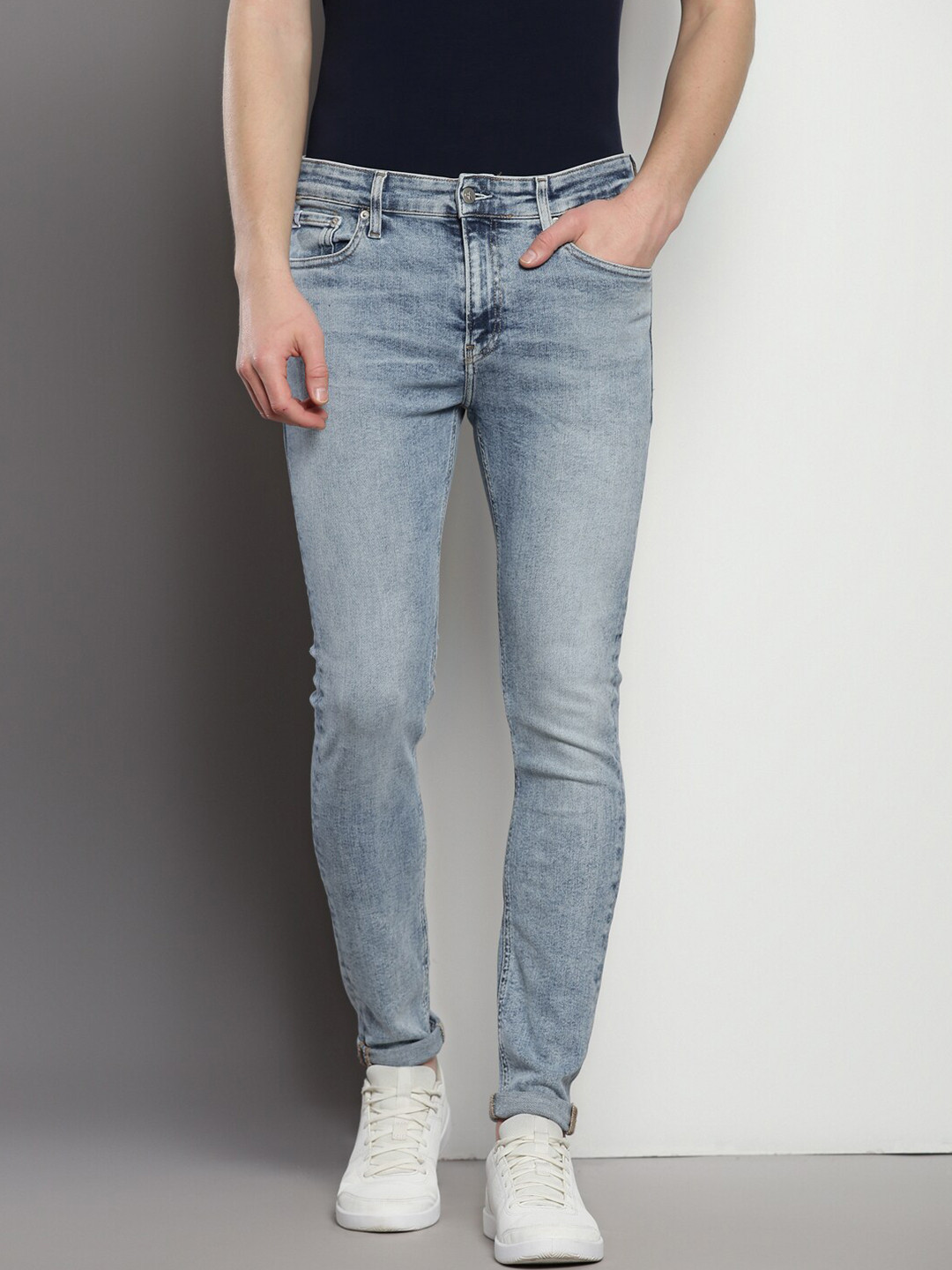 Calvin Klein Jeans Men High-Rise Light Fade Stretchable Jean