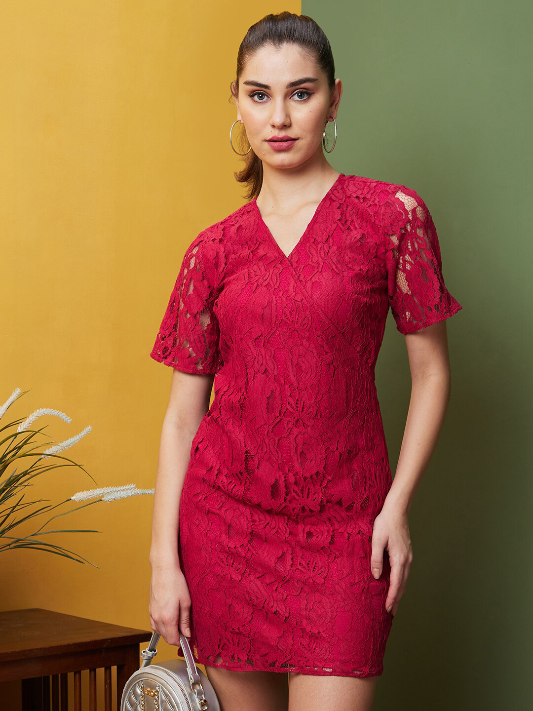 Globus Maroon Lace Sheath Mini Dress