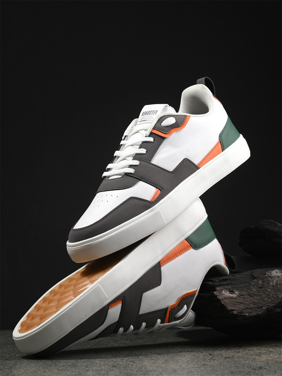 The Roadster Lifestyle Co. Street Surge Men White Colourblocked Lace-Ups Sneakers