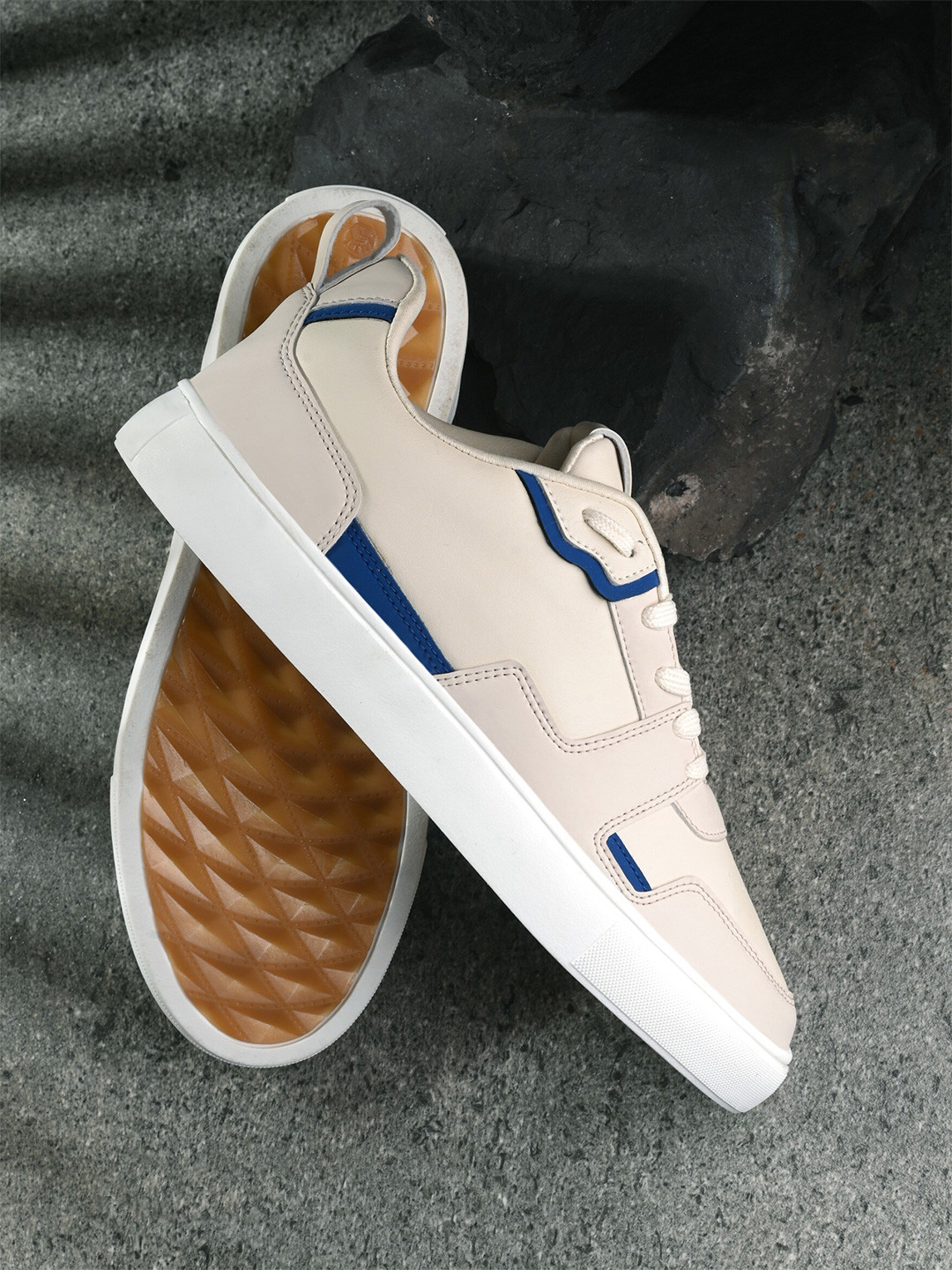 Roadster Men Round Toe Street Surge Collection Sneakers