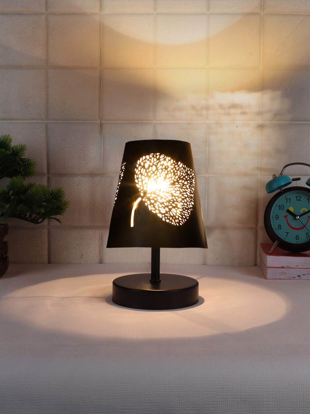 Devansh Black Leaf Textured Metal Table Lamp