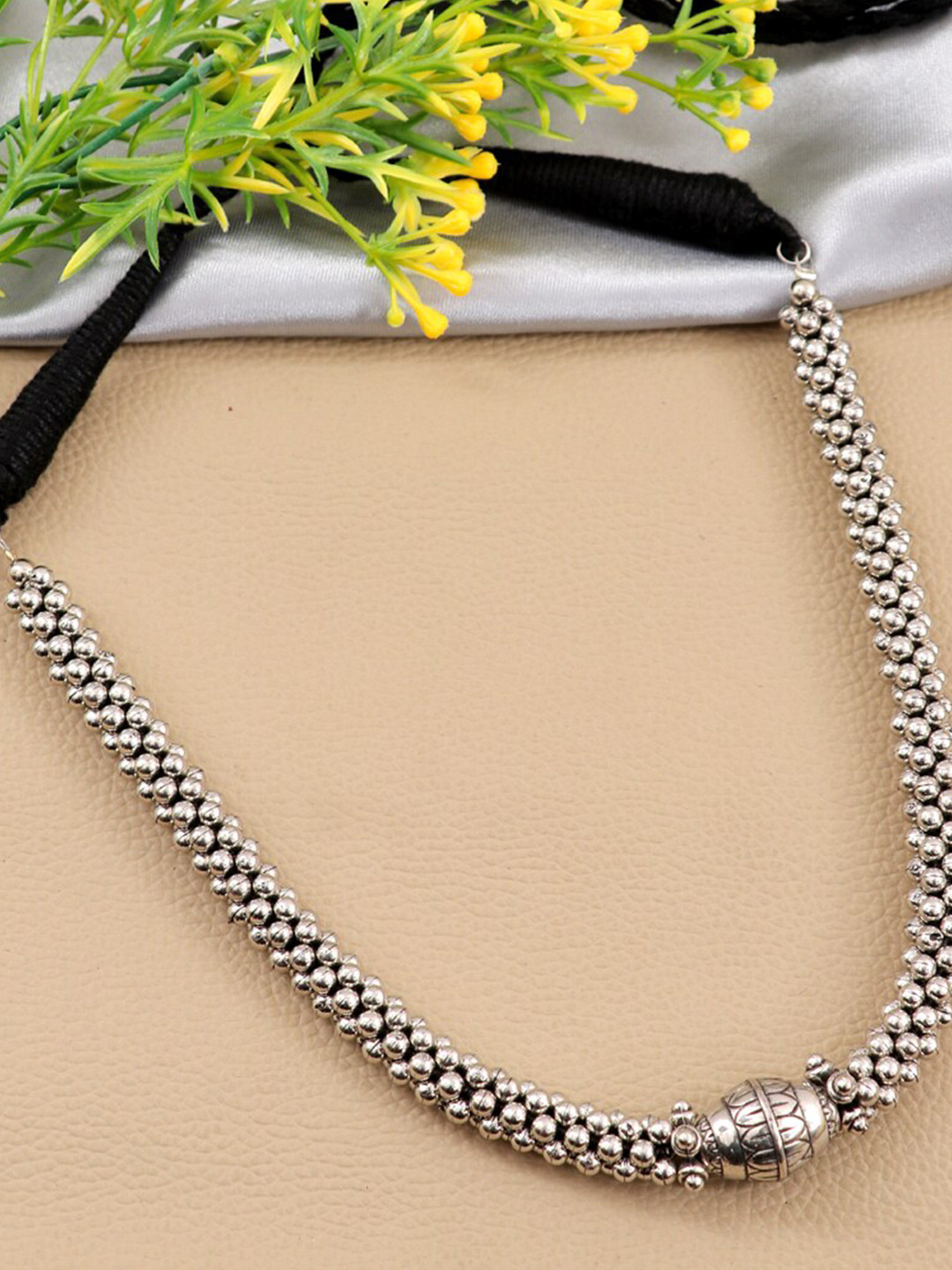 UNIVERSITY TRENDZ Silver-Plated Kolhapuri Hasli Necklace