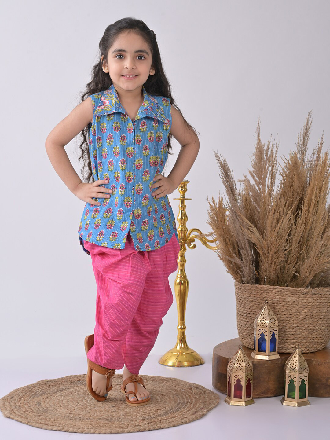 Here&Now X Kinder Kids Girls Floral Printed Shirt Collar Sleeveless Pure Cotton Kurti & Dhoti Pants
