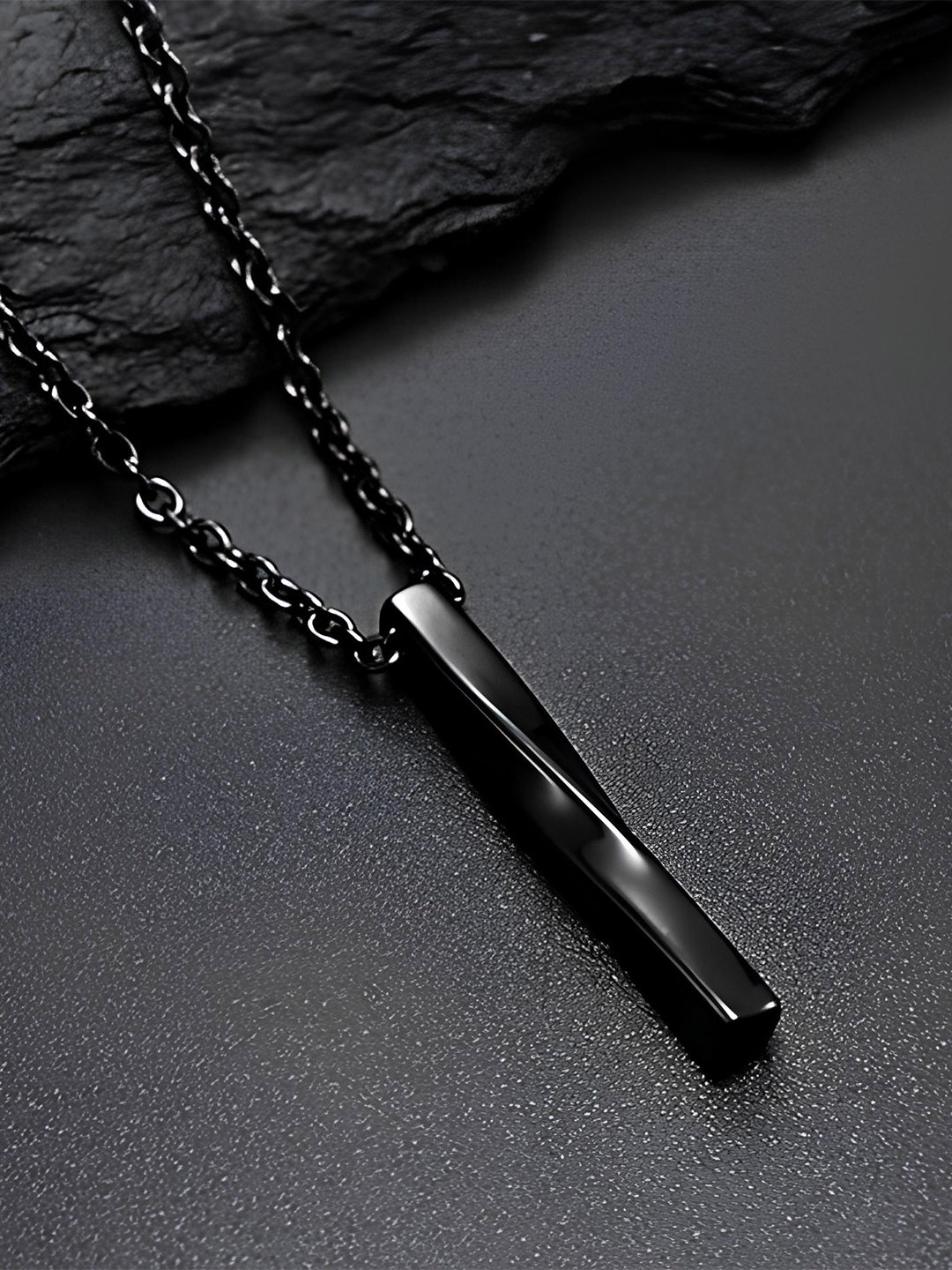 KARISHMA KREATIONS Men Twisted Bar Pendant With Chain