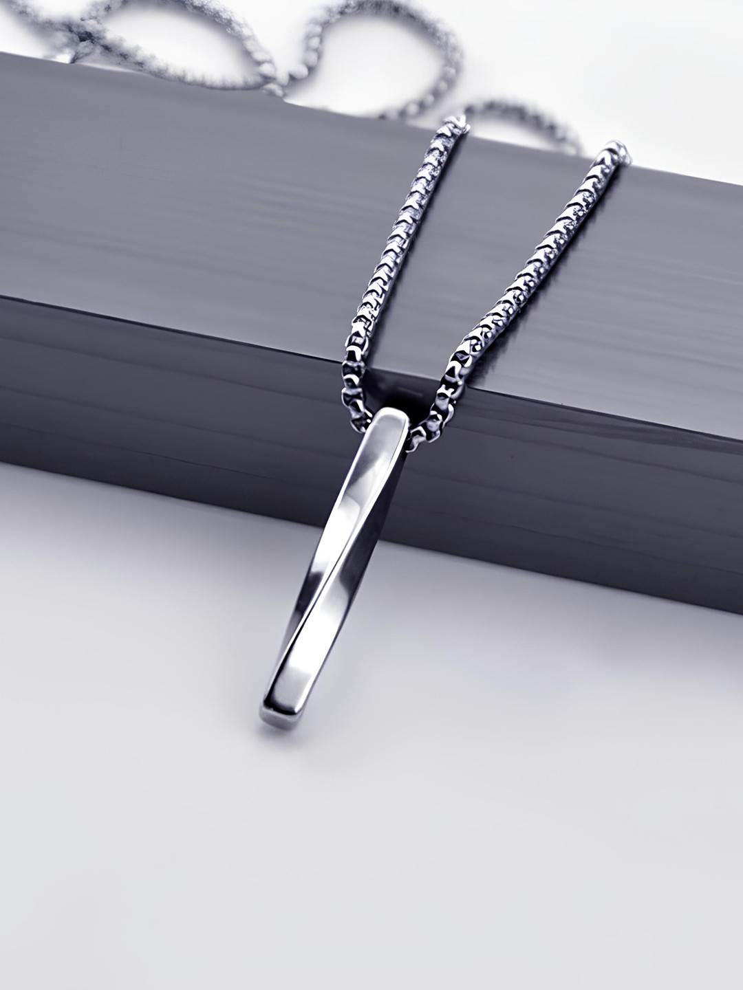 KARISHMA KREATIONS Men Silver-Plated Twisted Bar-Charm Pendant