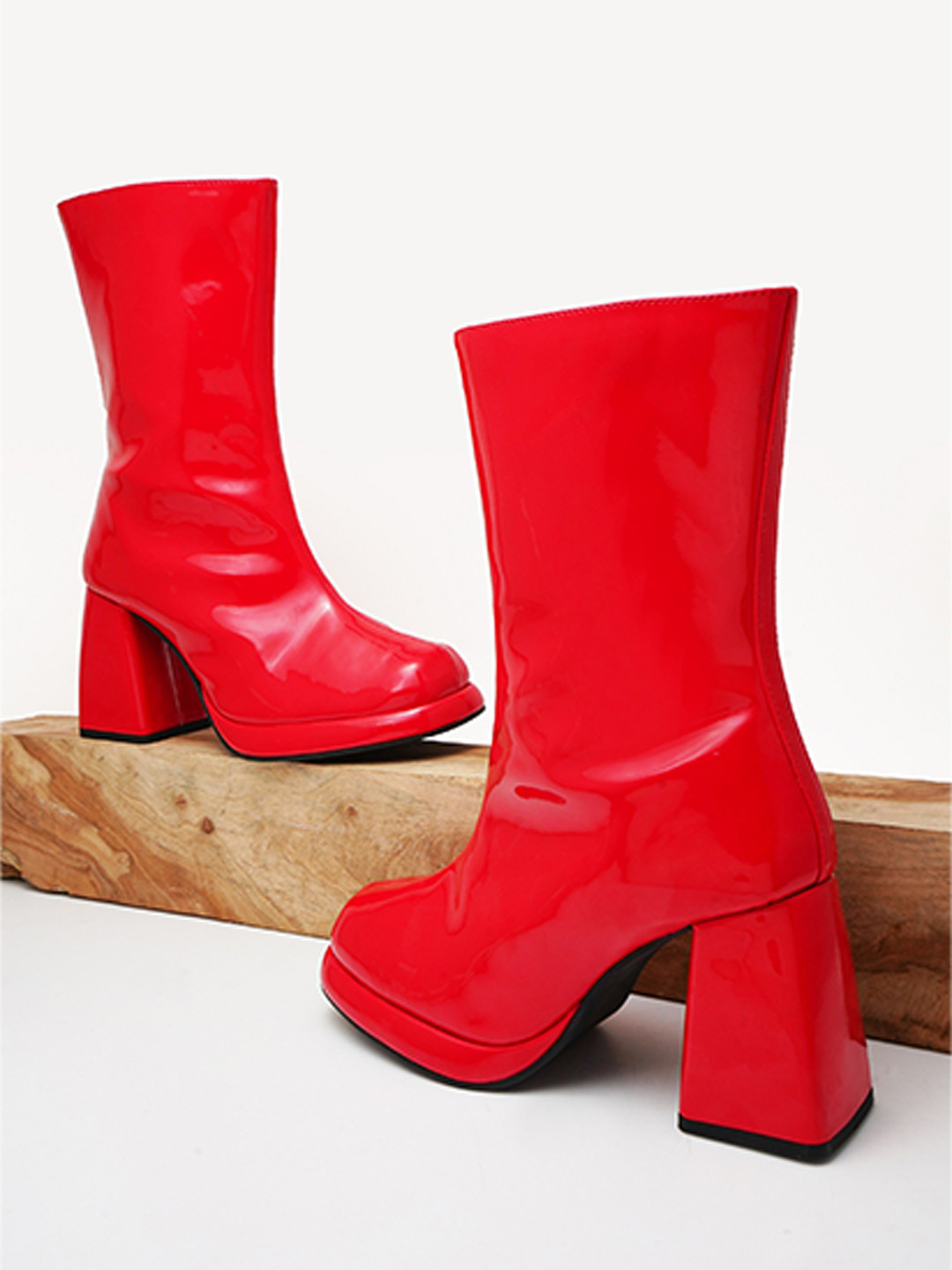 THE WHITE POLE Women High-Top Zip-Up Block-Heeled Boots