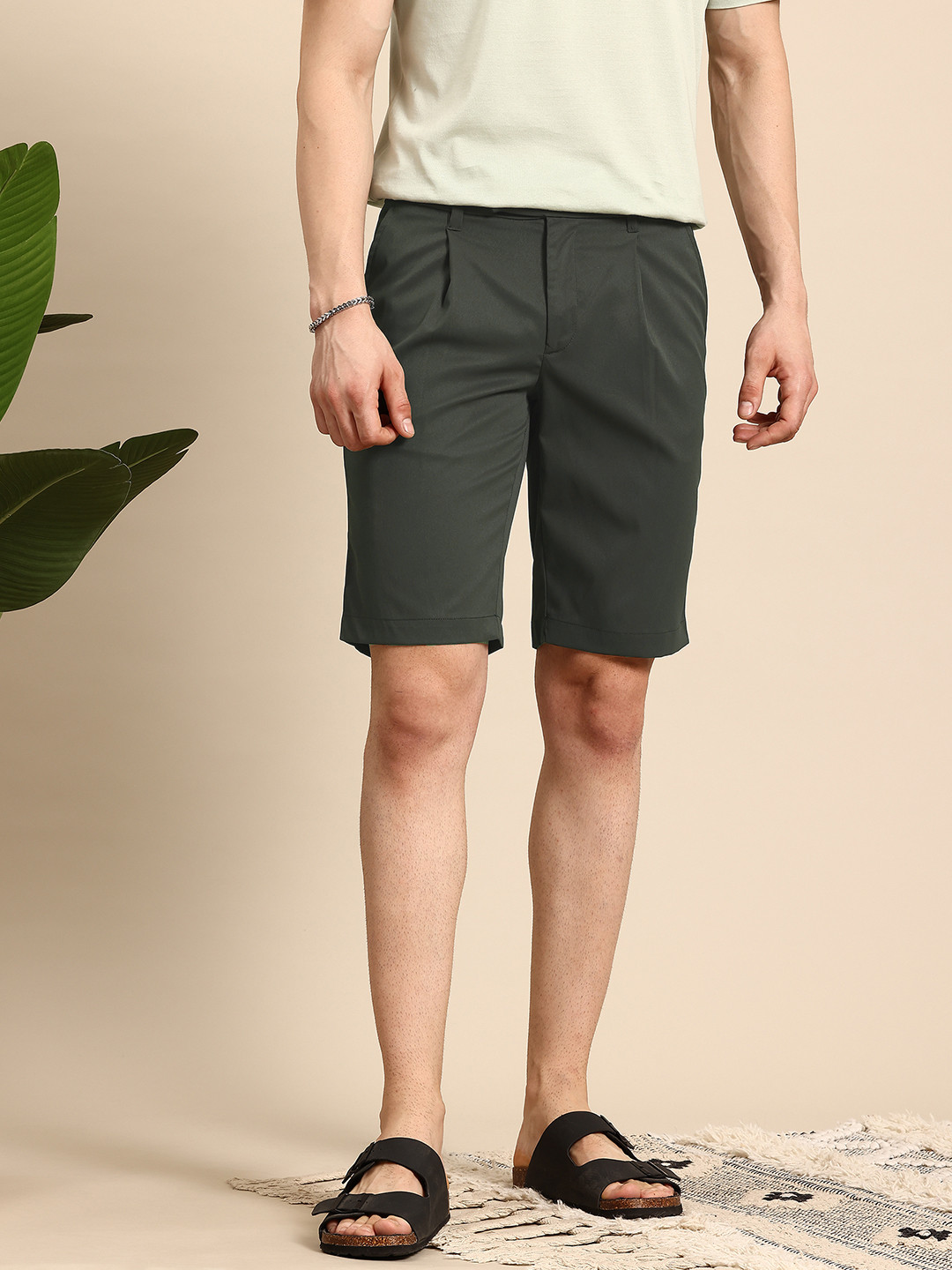 Mast & Harbour Men Pleated Shorts
