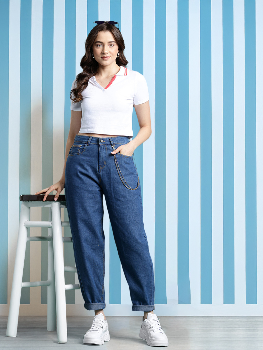 DressBerry Women High-Rise Stretchable Slouchy Fit Jeans with Detachable Chain