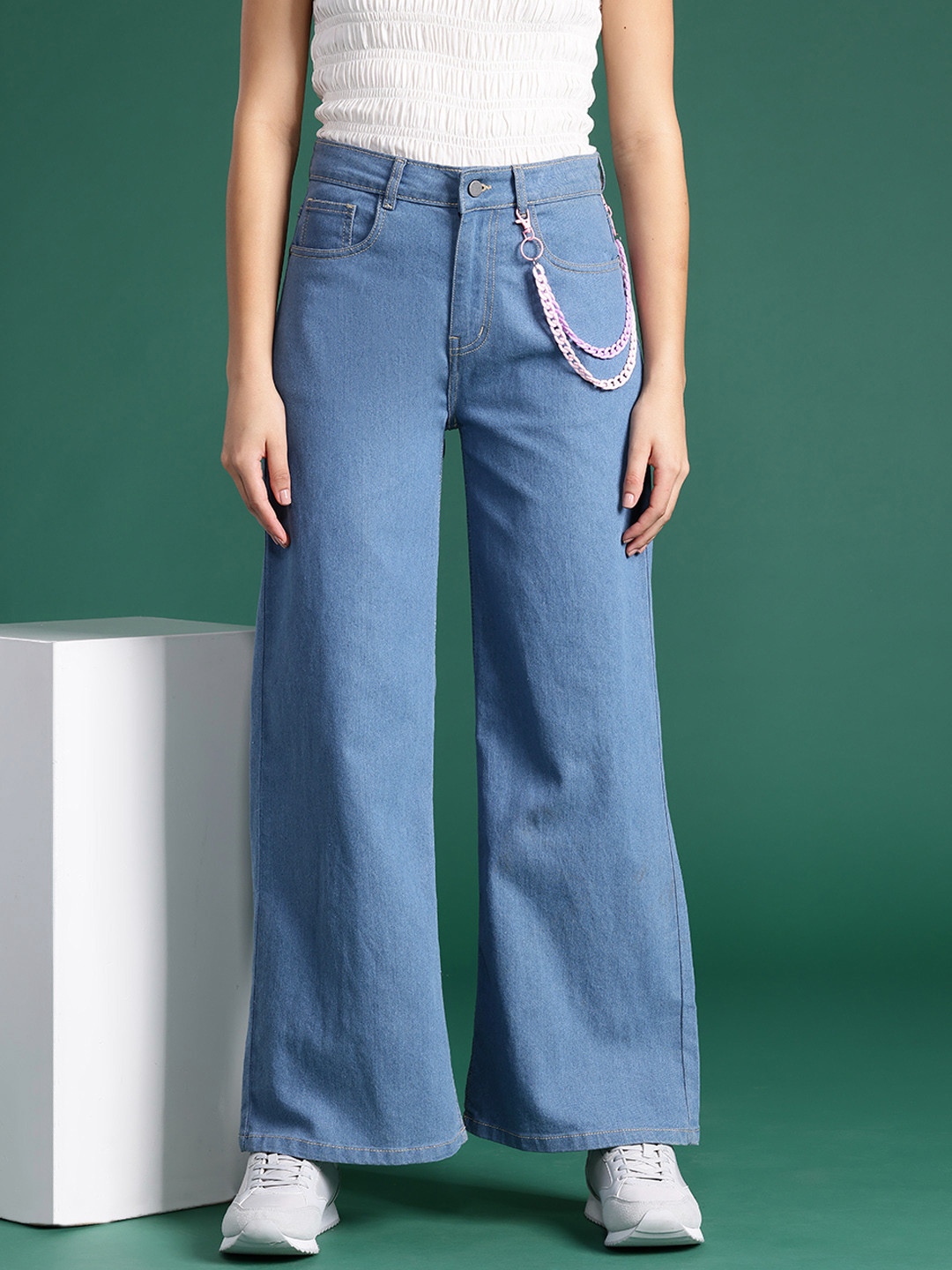 Dressberry Basics Flared High-Rise Stretchable Jeans With Chains